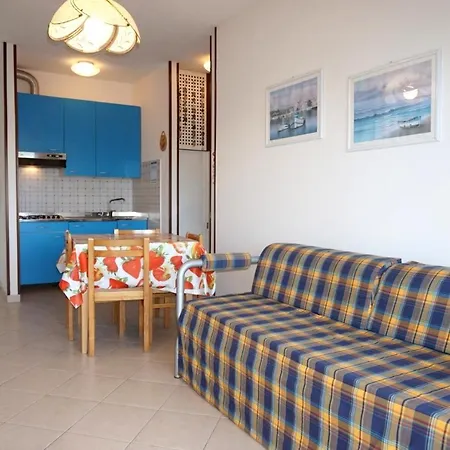Apartment Bright Flat In With Lovely Pool Porto Santa Margherita di Caorle